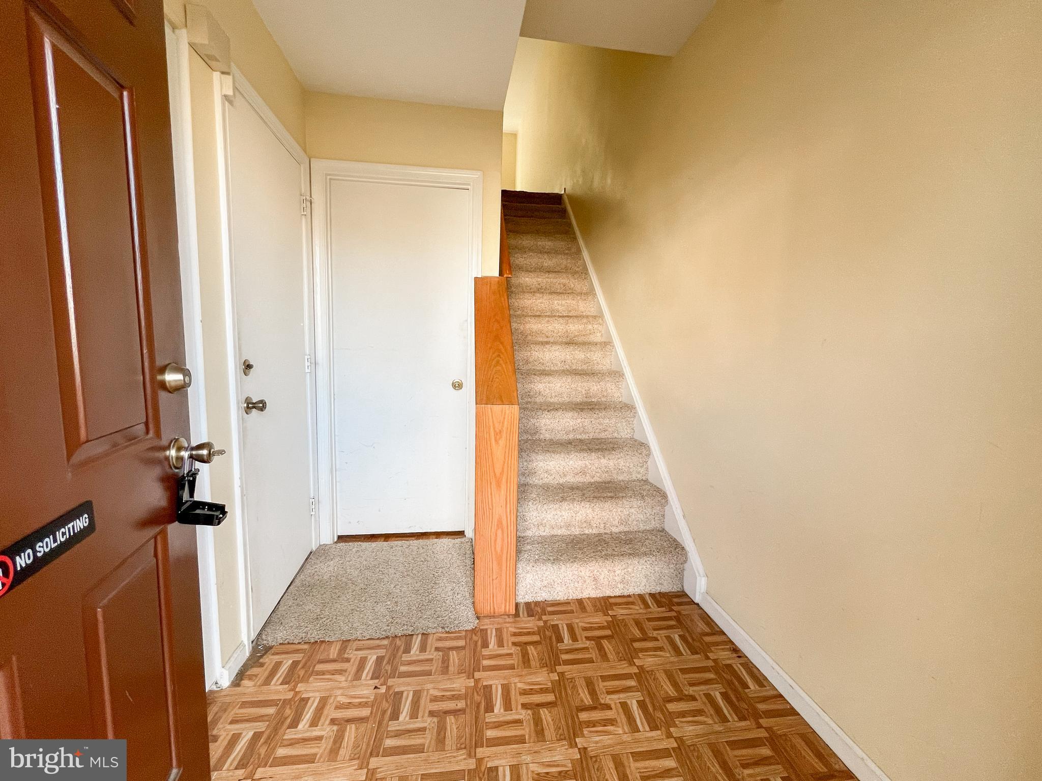 1098 Old Forge Road New Castle, DE 19720 - Photo 2 of 25