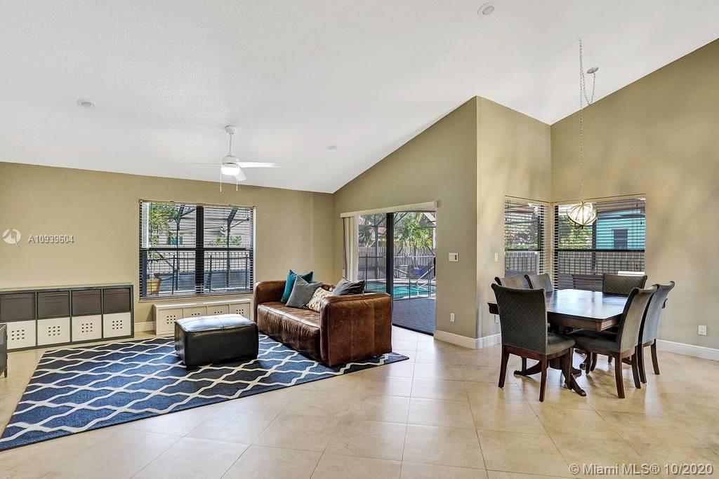 2940 Old Orchard Road Davie, FL 33328 - Photo 12 of 67