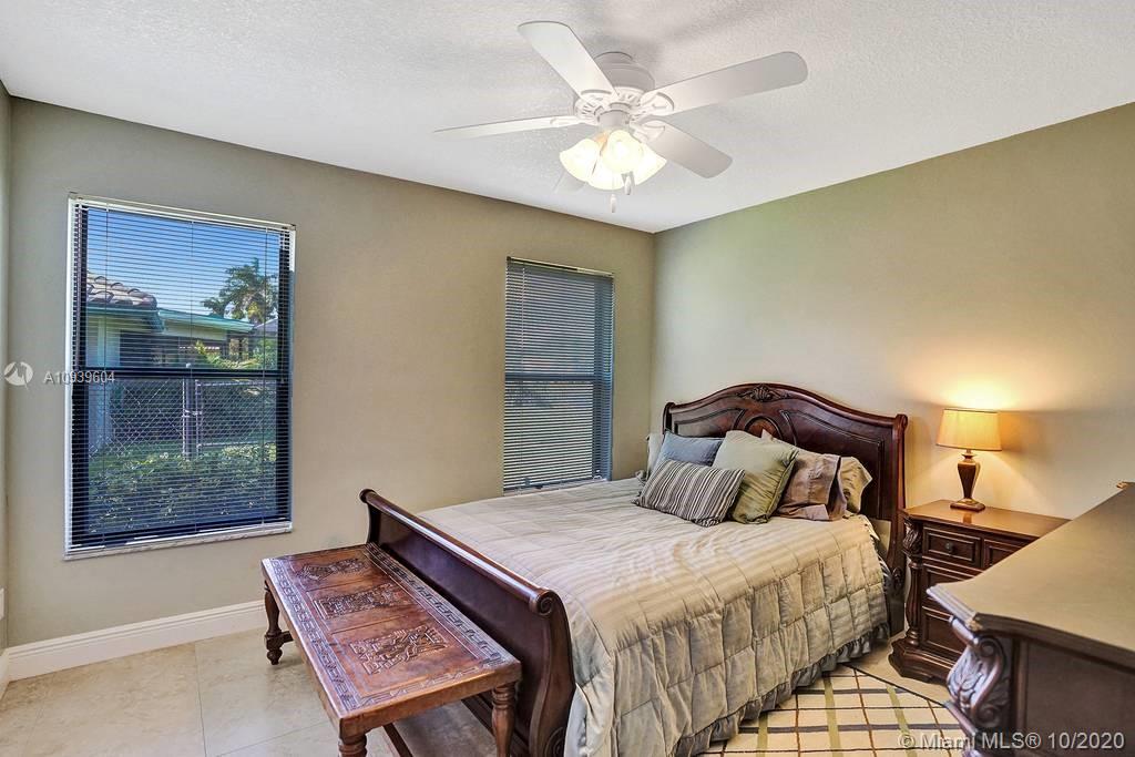 2940 Old Orchard Road Davie, FL 33328 - Photo 24 of 67