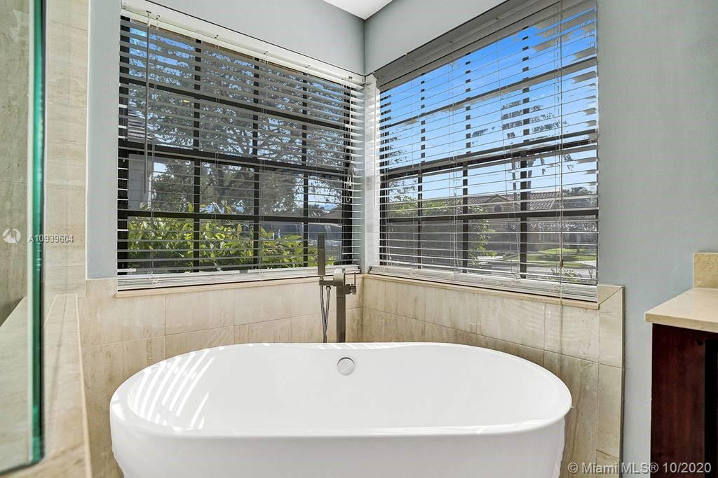 2940 Old Orchard Road Davie, FL 33328 - Photo 47 of 67