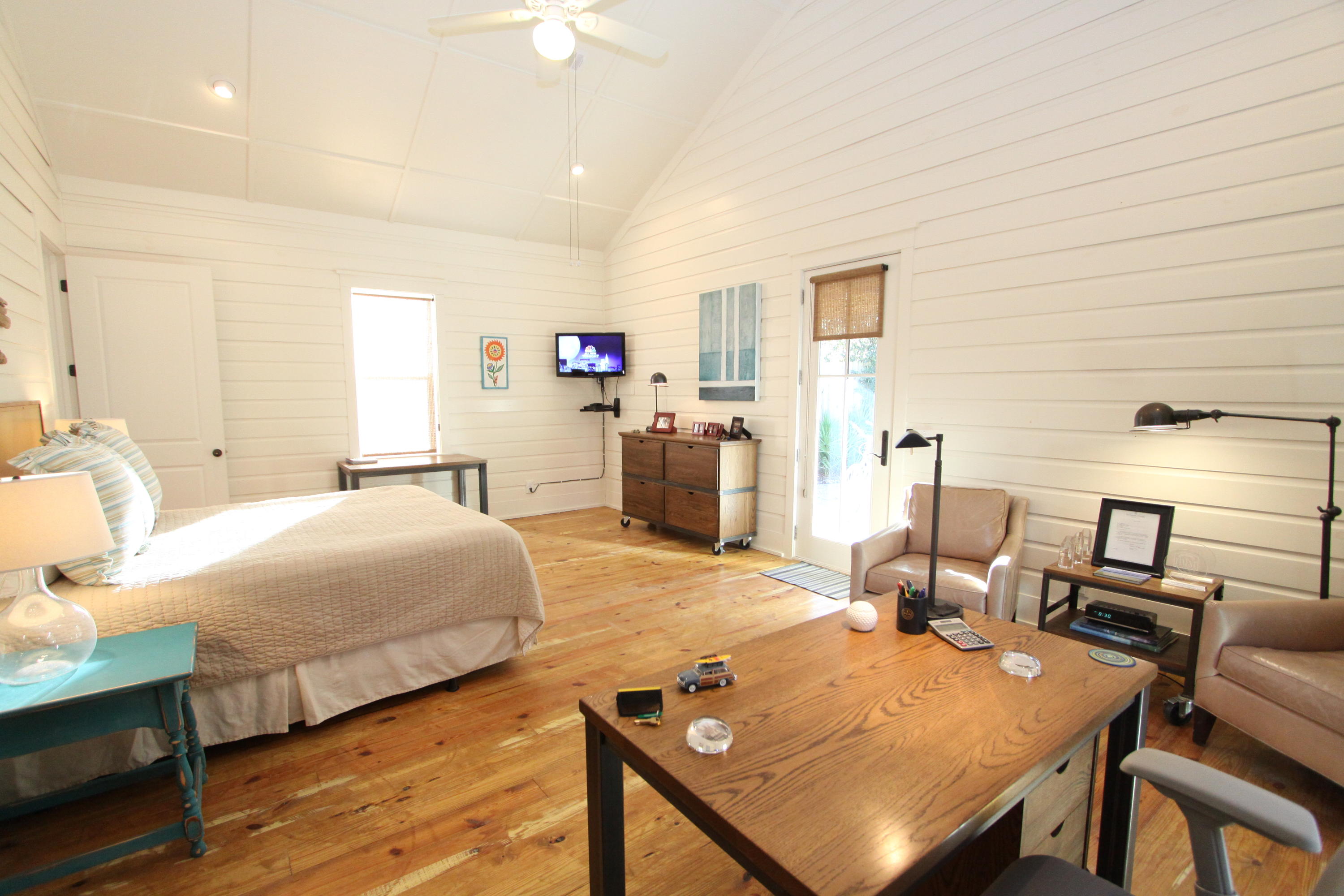 43 Canal Street Santa Rosa Beach, FL 32459 - Photo 14 of 24 King Office and Sitting Area