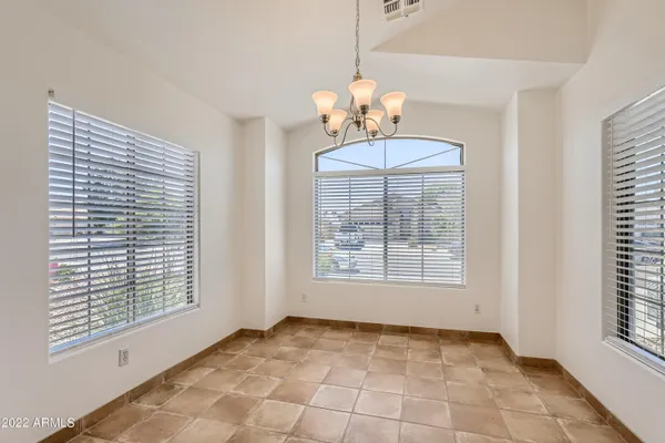 $2,250 | 5770 West Seldon Lane, Glendale, AZ 85302