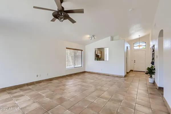 $2,250 | 5770 West Seldon Lane, Glendale, AZ 85302