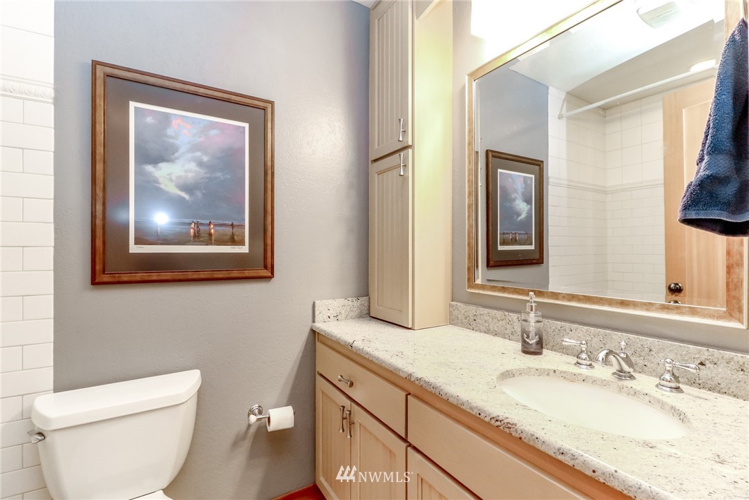 816 Old Beach Road, Unit 204 Freeland, WA 98249 - Photo 21 of 31 Gallery Image 21