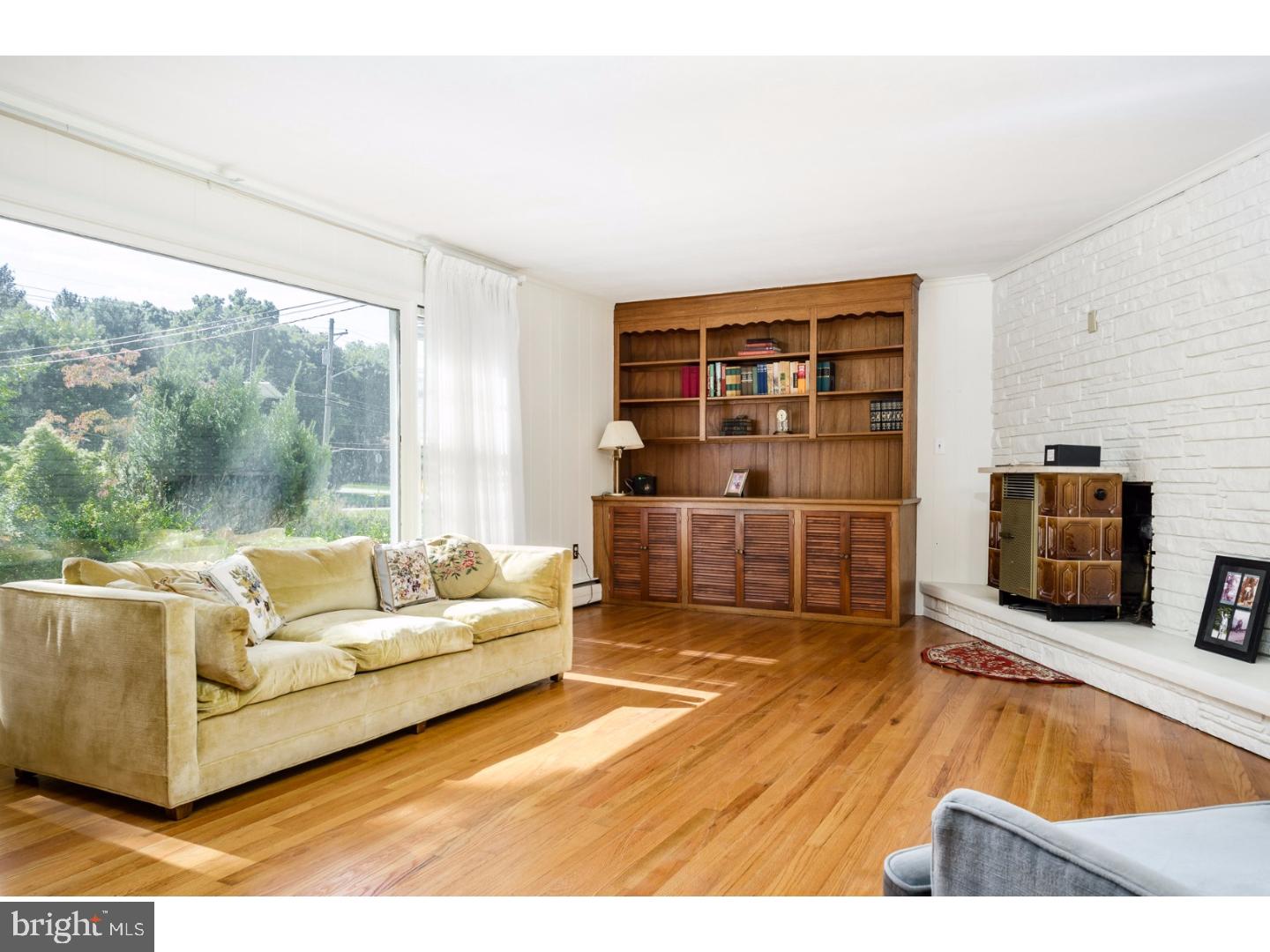 100 Mountainview Road Ewing, NJ 08628 - Photo 3 of 24 Gallery Image 3