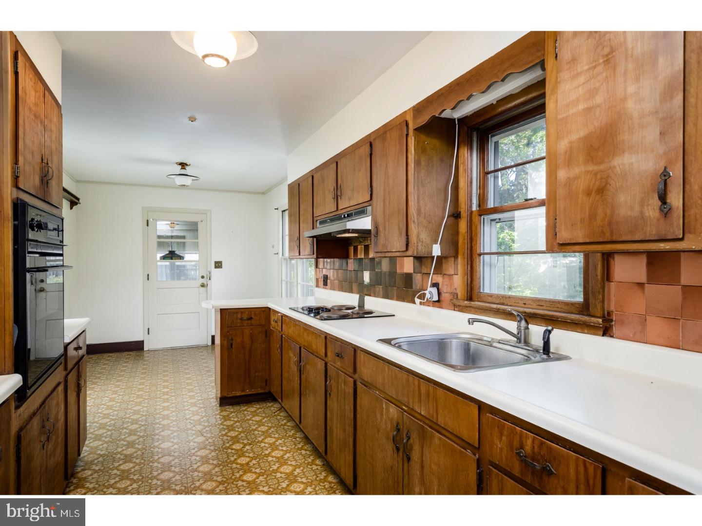 100 Mountainview Road Ewing, NJ 08628 - Photo 10 of 24 Gallery Image 10
