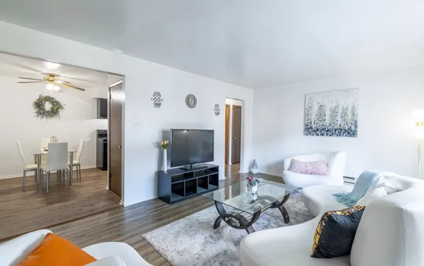 $1,100 | 4815 Creek View Road, Unit 3, Rockford, IL 61108