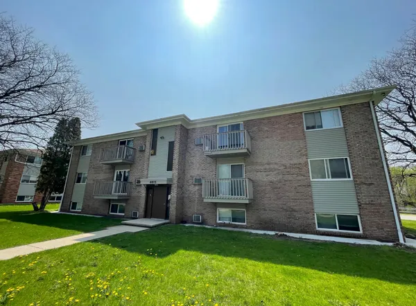 $1,100 | 4815 Creek View Road, Unit 3, Rockford, IL 61108