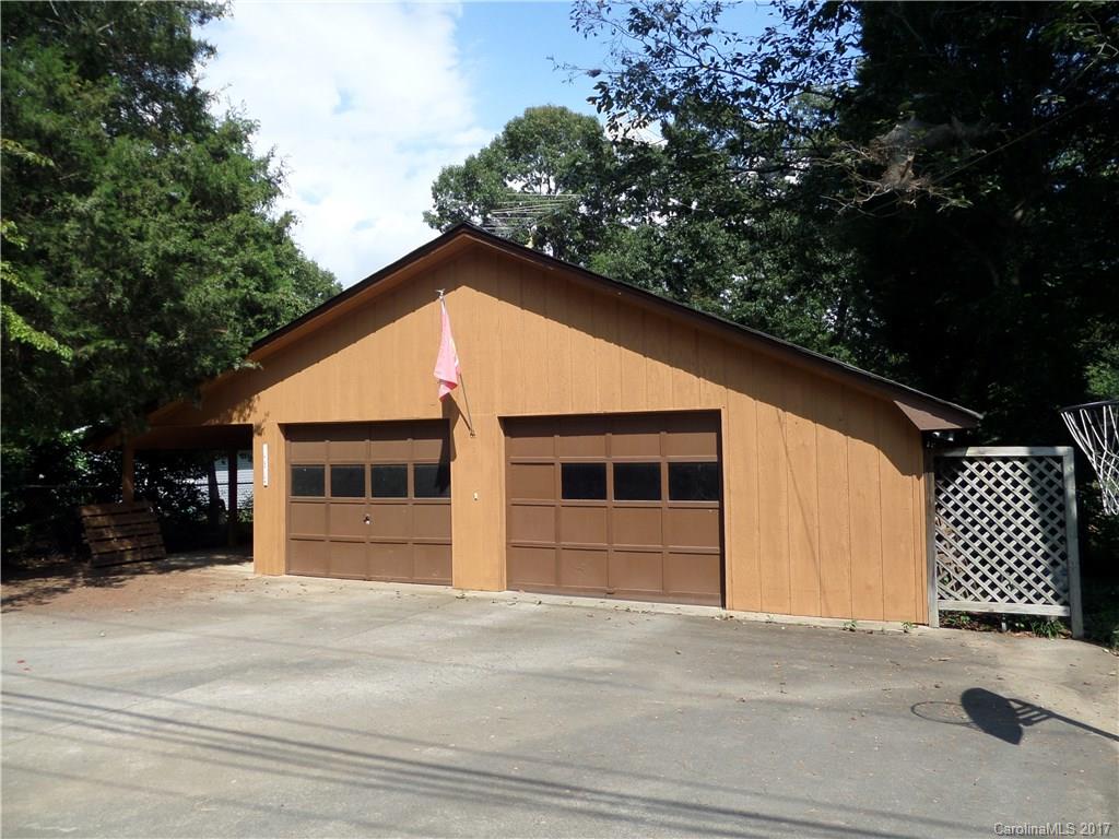 317 Robin Hood Road, Unit 1 Lexington, NC 27292 - Photo 3 of 20 Gallery Image 3