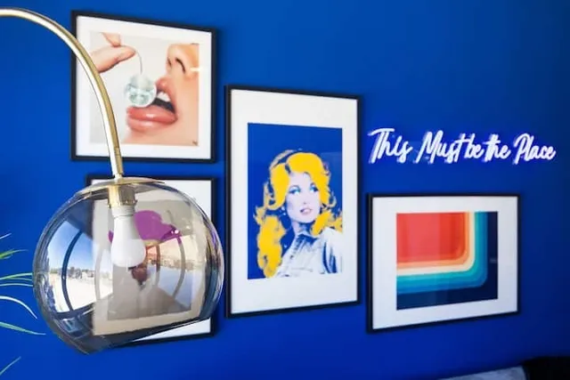 a picture of a painting on the wall and a painting on the wall