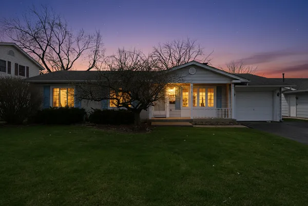 $465,000 | 593 Bristol Lane, Elk Grove Village, IL 60007