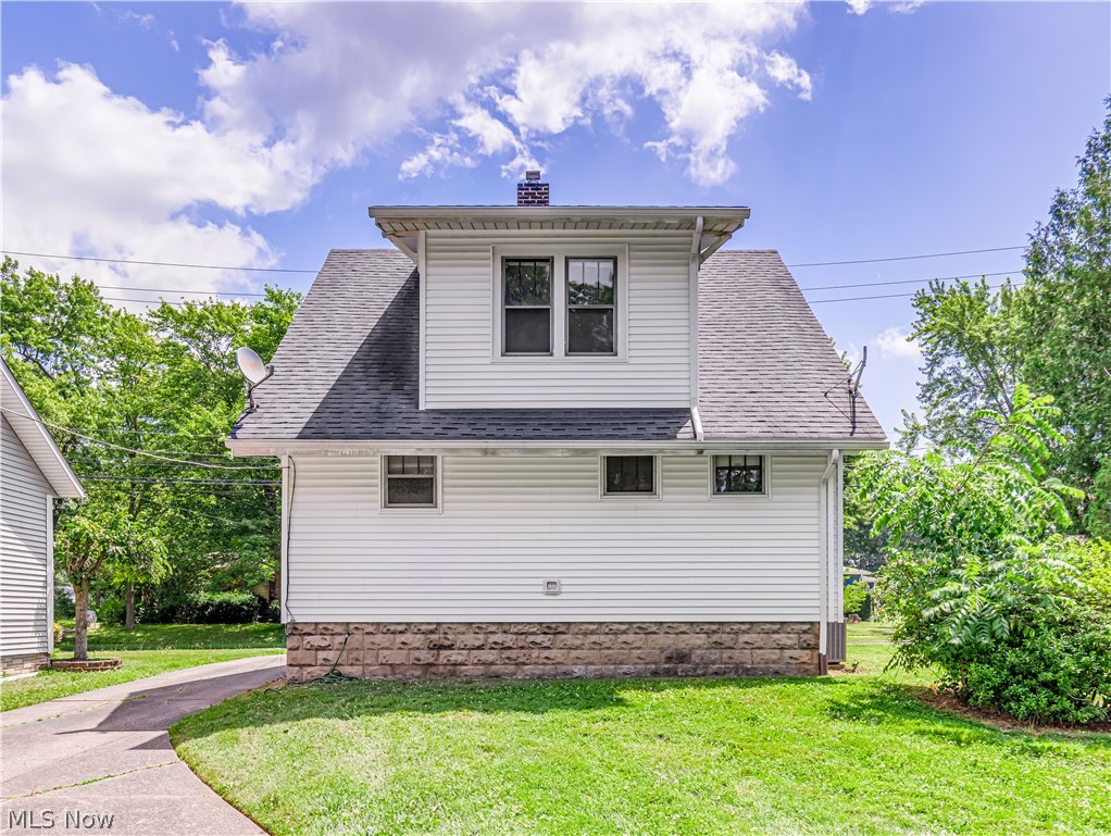 1458 Breiding Road Akron, OH 44310 - Photo 14 of 16
