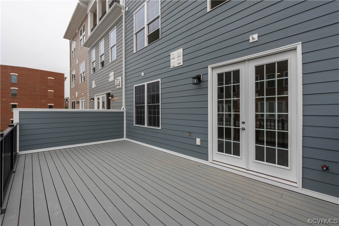 1712 Old Brick Road, Unit 13A Henrico, VA 23233 - Photo 3 of 25 an empty room with windows