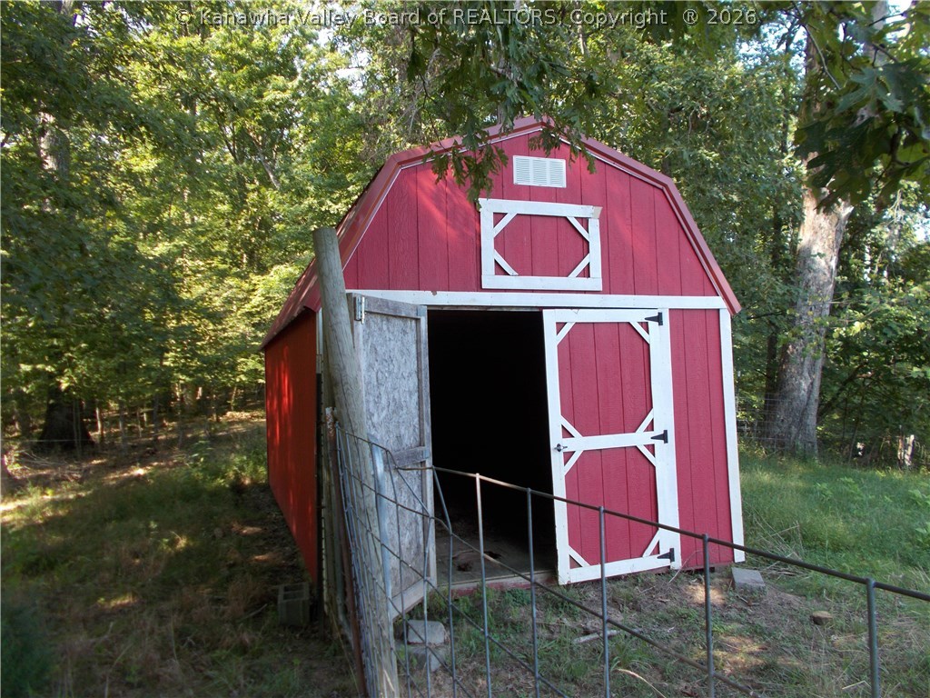 1329 Custer Ridge Road Buffalo, WV 25033 - Photo 15 of 26 Gallery Image 15