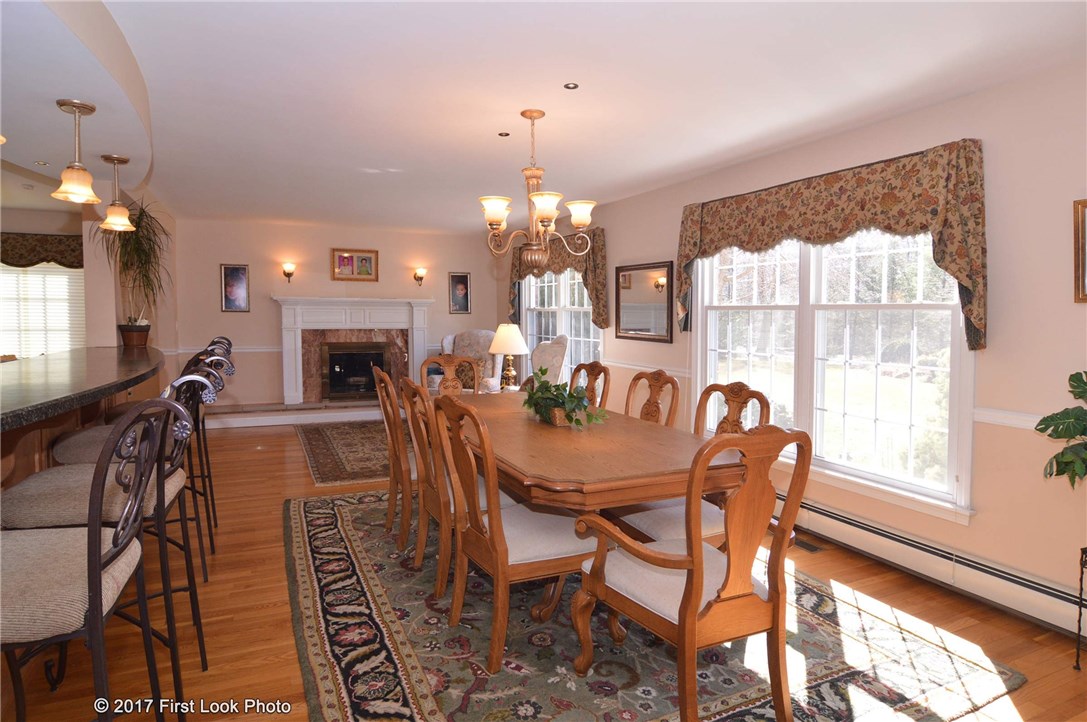 180 Ridge Road Smithfield, RI 02917 - Photo 15 of 39 Dining Room