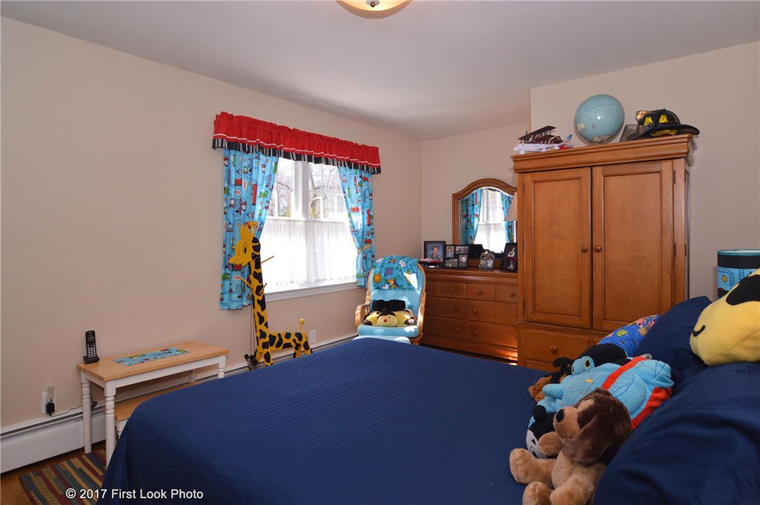180 Ridge Road Smithfield, RI 02917 - Photo 23 of 39 Bedroom