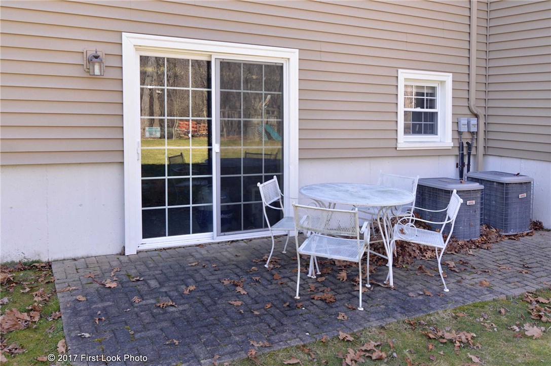 180 Ridge Road Smithfield, RI 02917 - Photo 36 of 39 Patio
