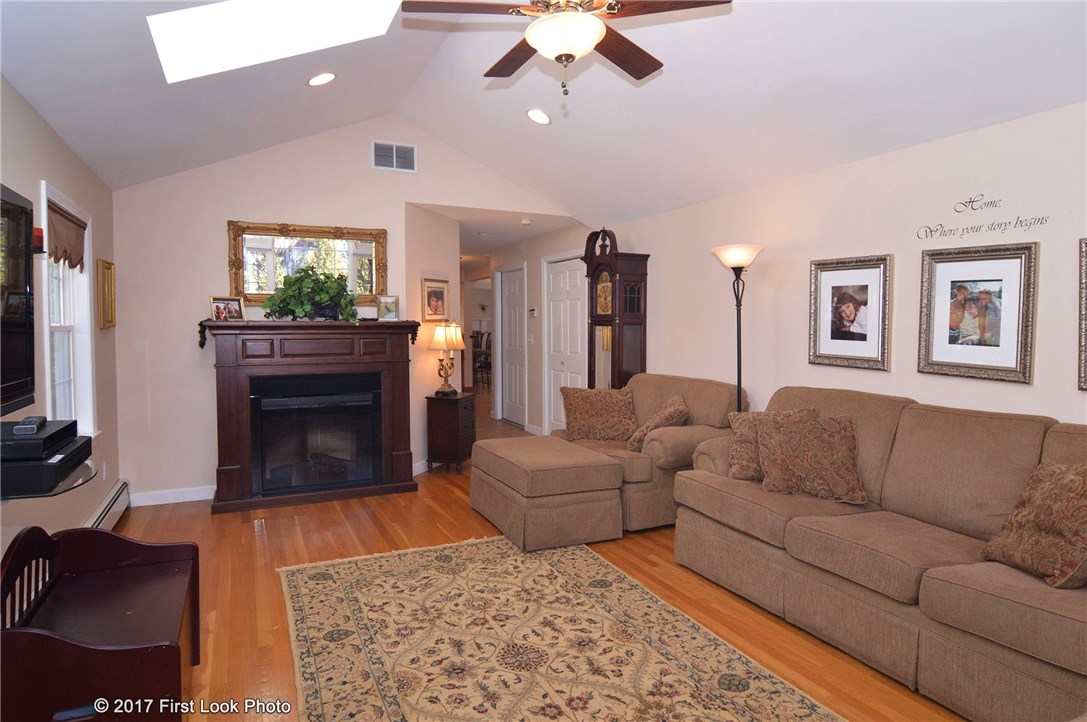 180 Ridge Road Smithfield, RI 02917 - Photo 4 of 39 Family Room