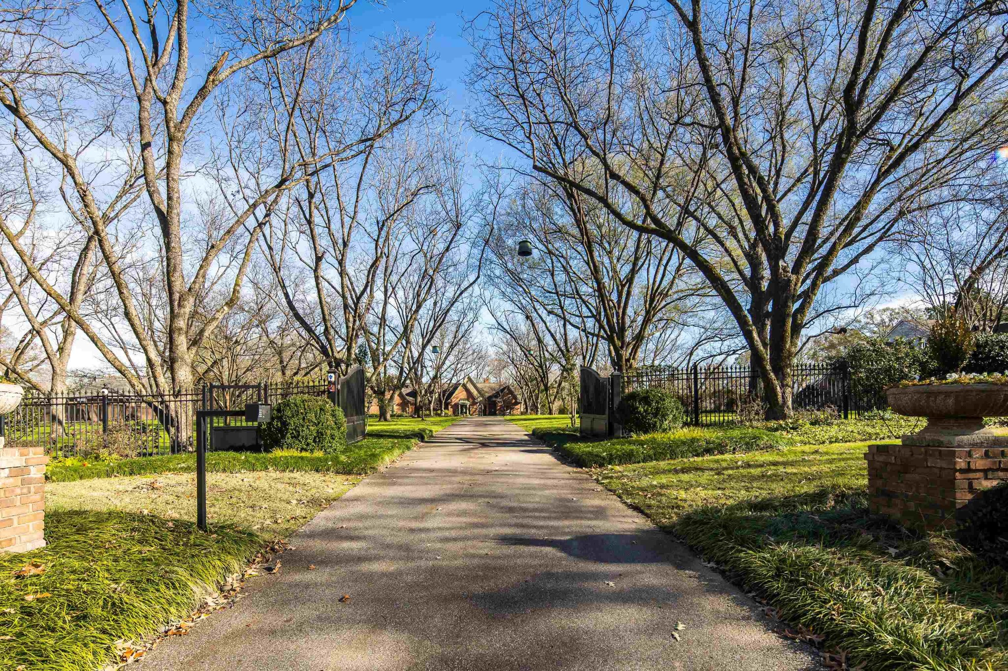 2370 Johnson Road Memphis, TN 38139 - Photo 2 of 35 Gallery Image 2