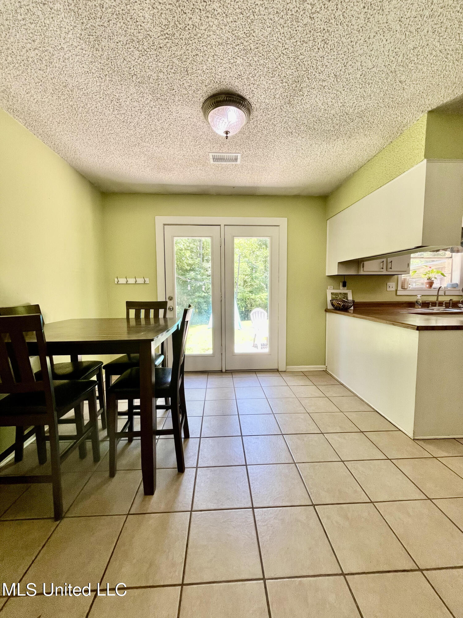 94 Vinson Road Hernando, MS 38632 - Photo 6 of 26 unnamed (5)
