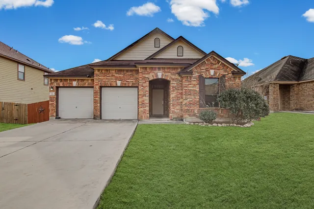 $260,000 | 344 Matthews, Kyle, TX 78640