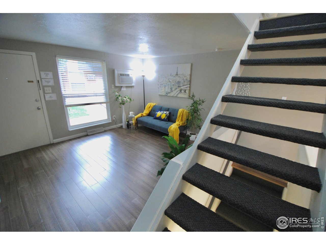 5808 South Pearl Street Centennial, CO 80121 - Photo 4 of 49 Nice Light