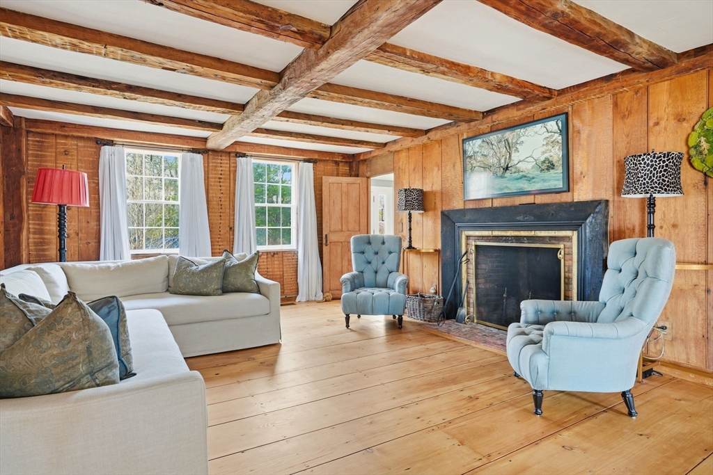 65 Partridge Road Duxbury, MA 02332 - Photo 8 of 42 Gallery Image 8