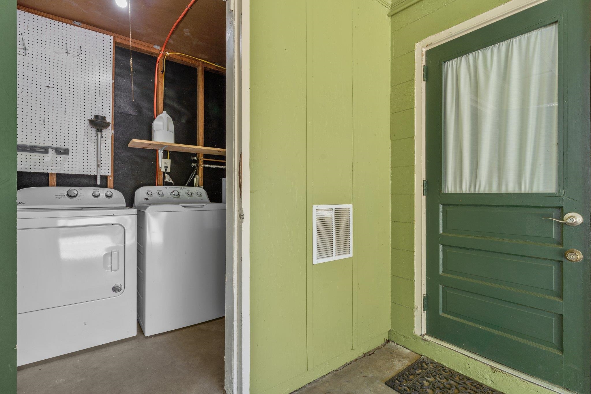 2604 Ridgeway Street Tallahassee, FL 32310 - Photo 5 of 31 Gallery Image 5