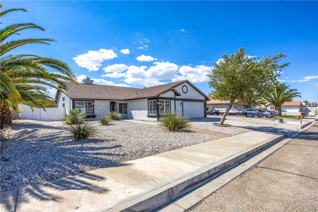13230 Brant Road Victorville, CA 92392 - Photo 4 of 53 Gallery Image 4