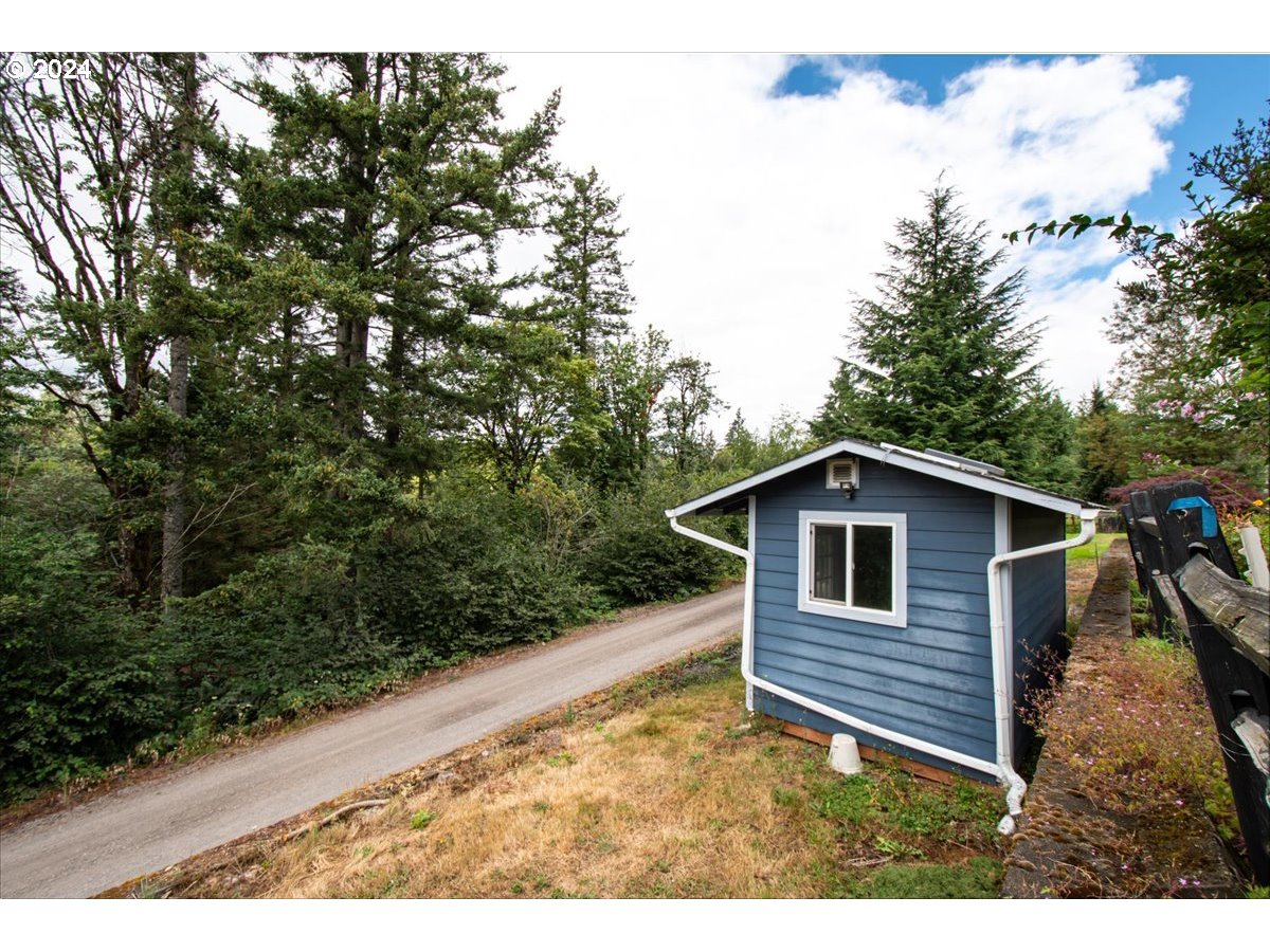 38410 Southeast Hidden Falls Road Washougal, WA 98671 - Photo 38 of 44 Gallery Image 38