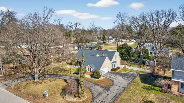 $419,900 | 3825 West Walmont Road, Jackson, MI 49203