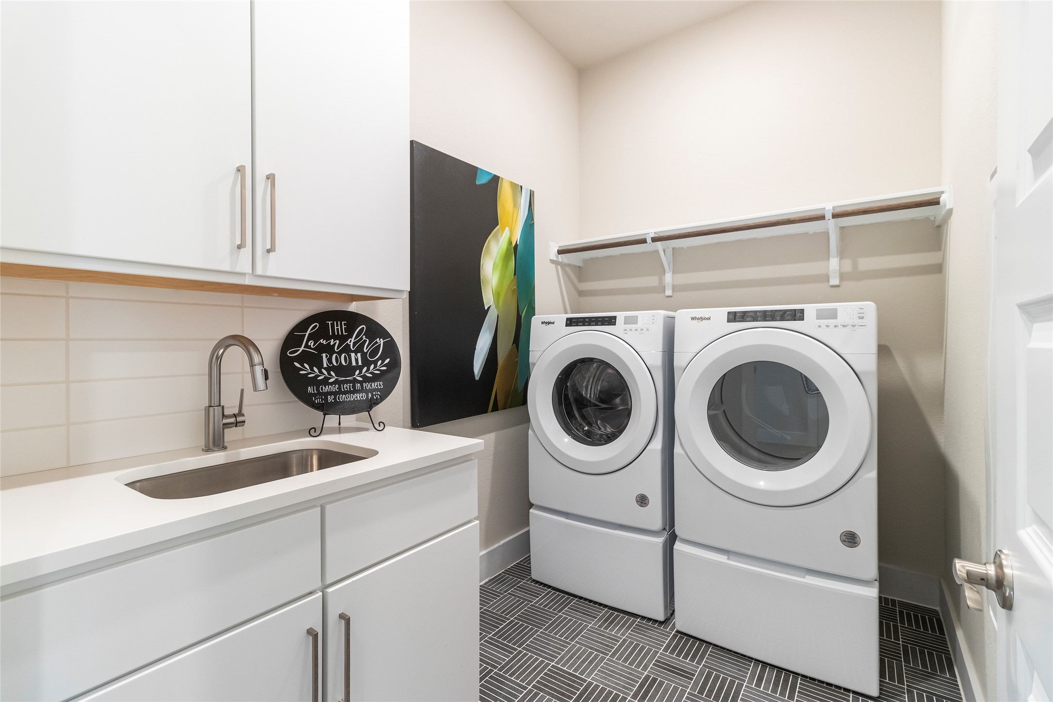 605 Crescent View Drive Georgetown, TX 78628 - Photo 32 of 39 a utility room with dryer and washer
