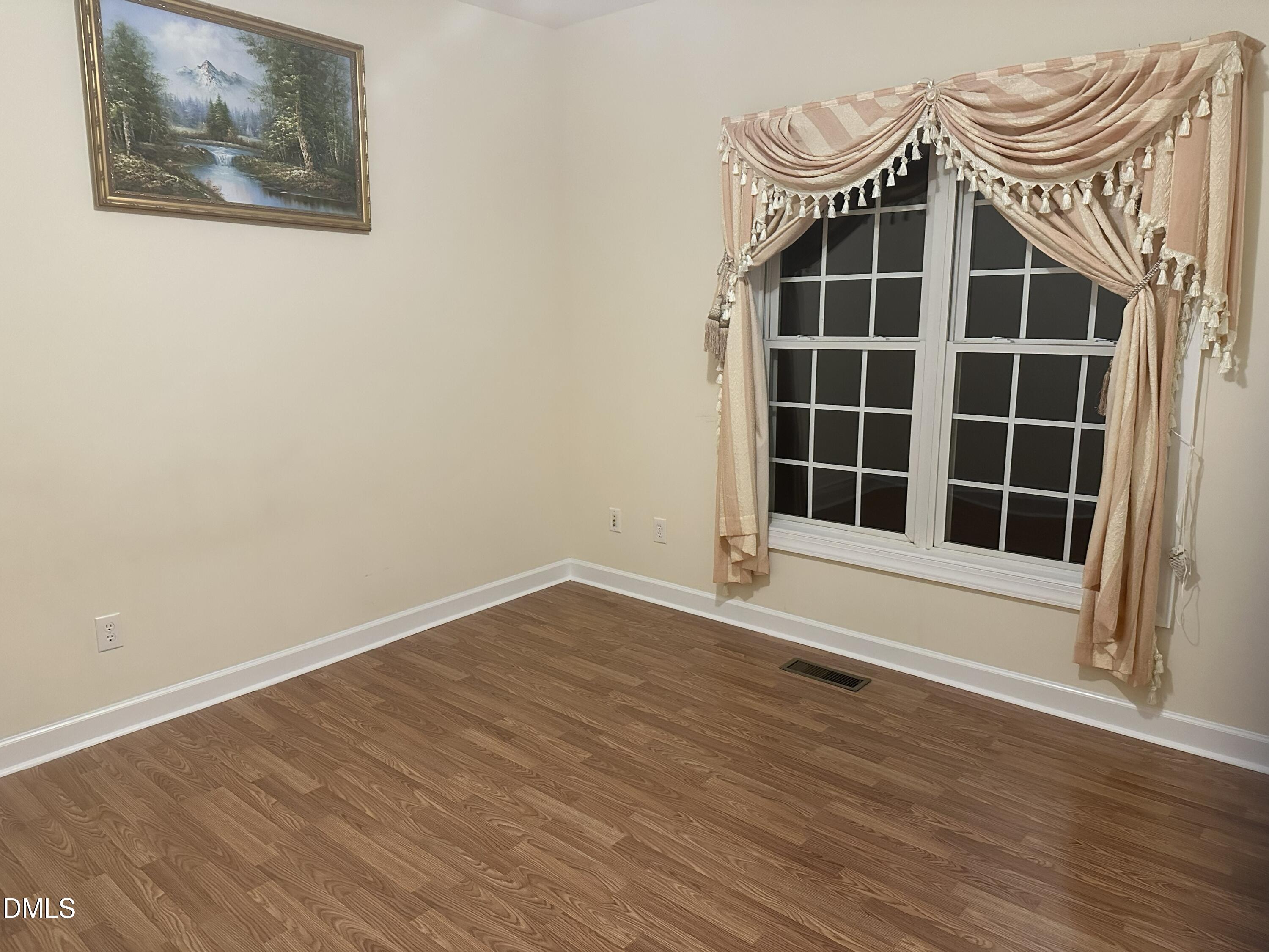 303 Rowe Road Chapel Hill, NC 27516 - Photo 5 of 21 bdrm11