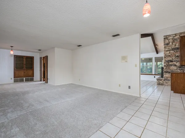 $672,500 | 806 Country Club Road, Georgetown, TX 78628