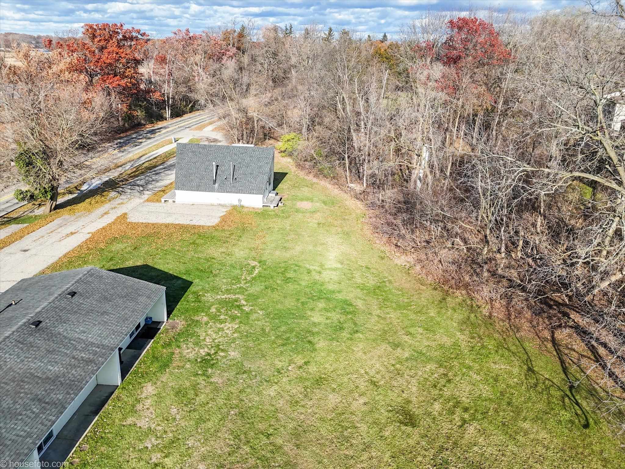 660 Flint Road Brighton, MI 48116 - Photo 14 of 24