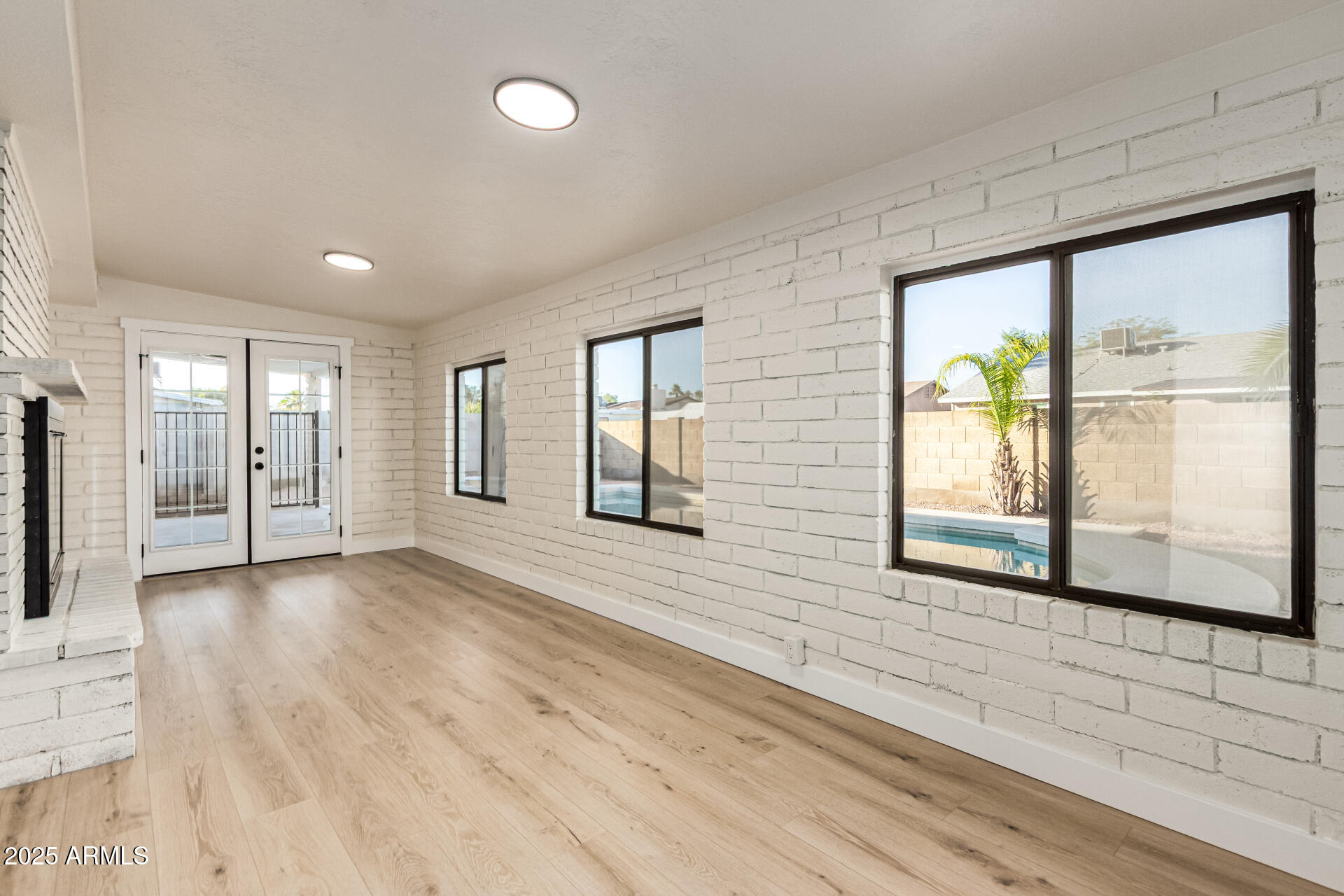 1514 West Loughlin Drive Chandler, AZ 85224 - Photo 25 of 33 a view of an empty room and window