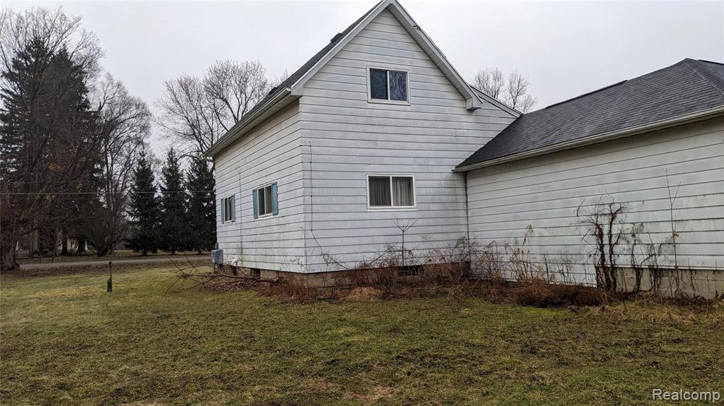 2318 Vandecarr Road Owosso, MI 48867 - Photo 23 of 28