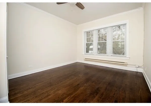 $2,995 | 1132 Maple Avenue, Unit 2, Evanston, IL 60202
