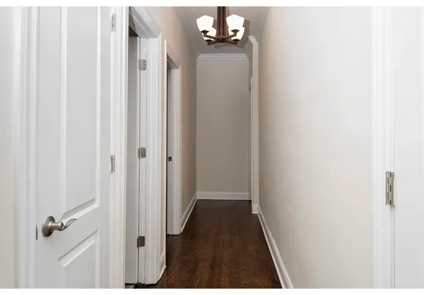 $2,995 | 1132 Maple Avenue, Unit 2, Evanston, IL 60202