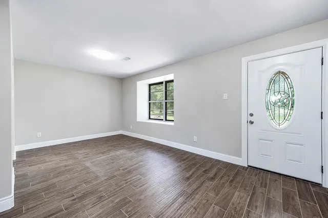 $475,000 | 13725 West 6th Street, Santa Fe, TX 77510