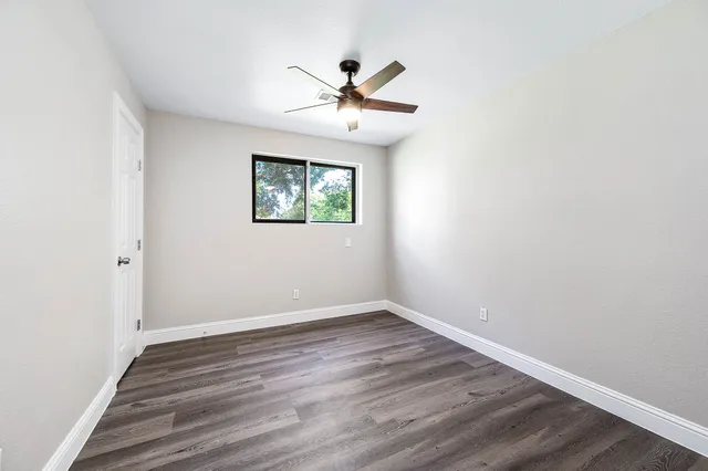 $475,000 | 13725 West 6th Street, Santa Fe, TX 77510