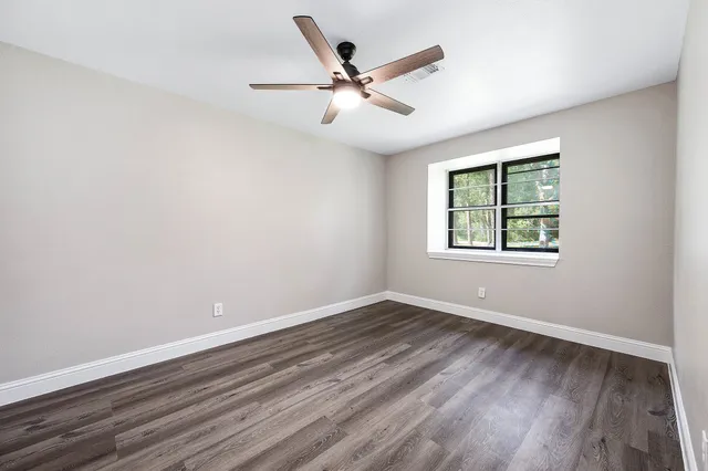 $475,000 | 13725 West 6th Street, Santa Fe, TX 77510