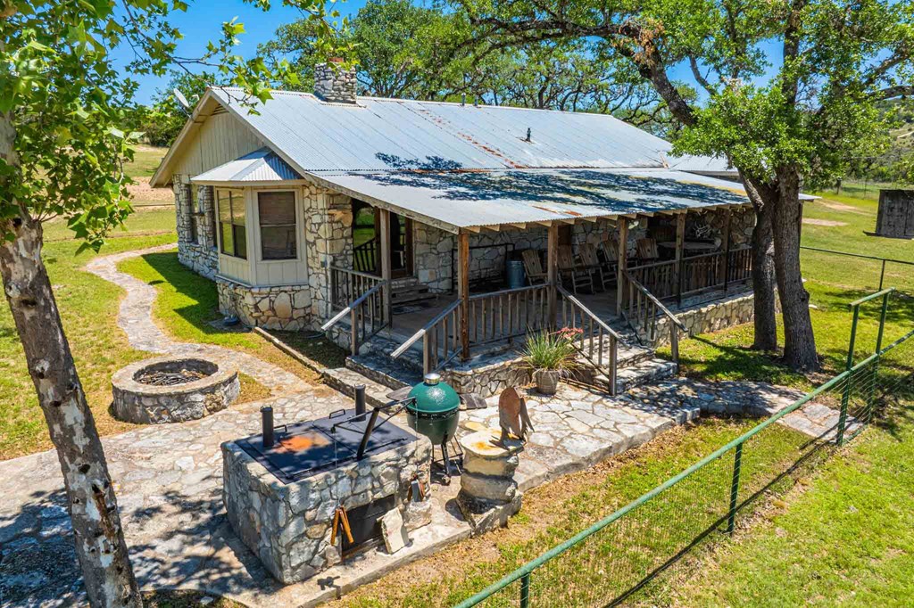 161 Flach Rnch Road Comfort, TX 78013 - Photo 27 of 69