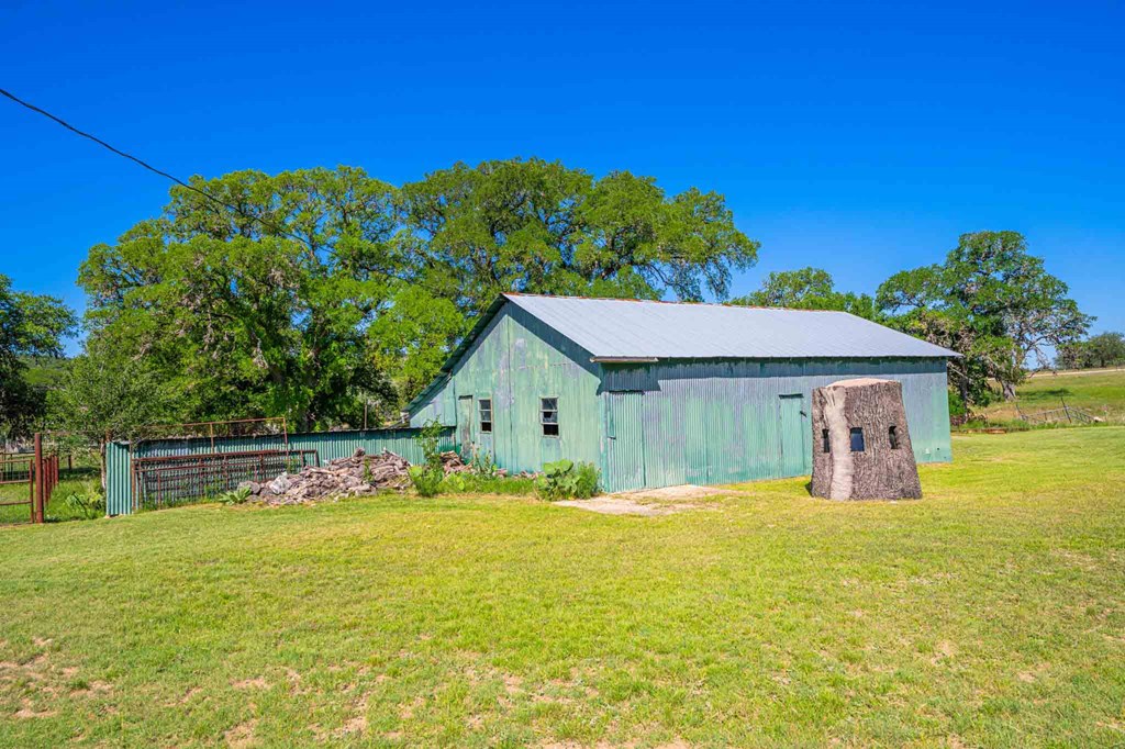 161 Flach Rnch Road Comfort, TX 78013 - Photo 46 of 69