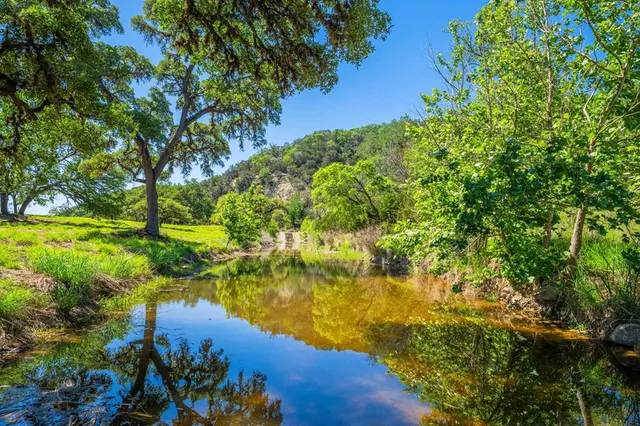 $6,250,000 | 161 Flach Rnch Road, Comfort, TX 78013