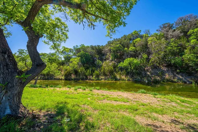$6,250,000 | 161 Flach Rnch Road, Comfort, TX 78013