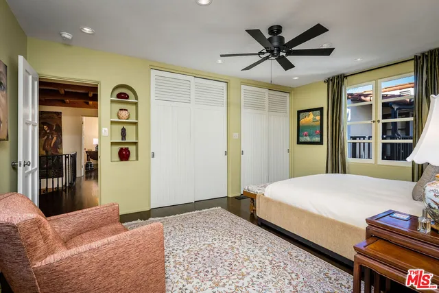 $15,000 | 500 North Las Palmas Avenue, Los Angeles, CA 90004