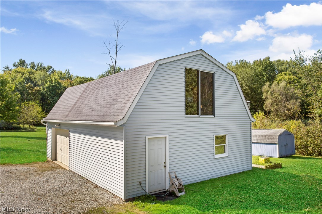 2056 Jacoby Road Akron, OH 44321 - Photo 7 of 35
