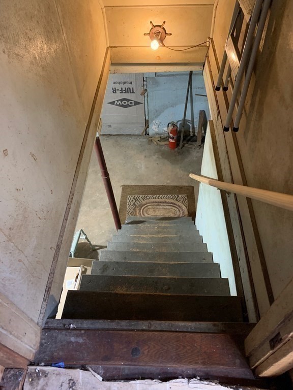 29 May Street Spencer, MA 01562 - Photo 24 of 27 a view of entryway