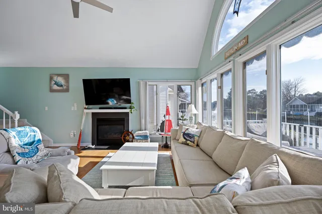 $750,000 | 368 Ocean Parkway, Berlin, MD 21811